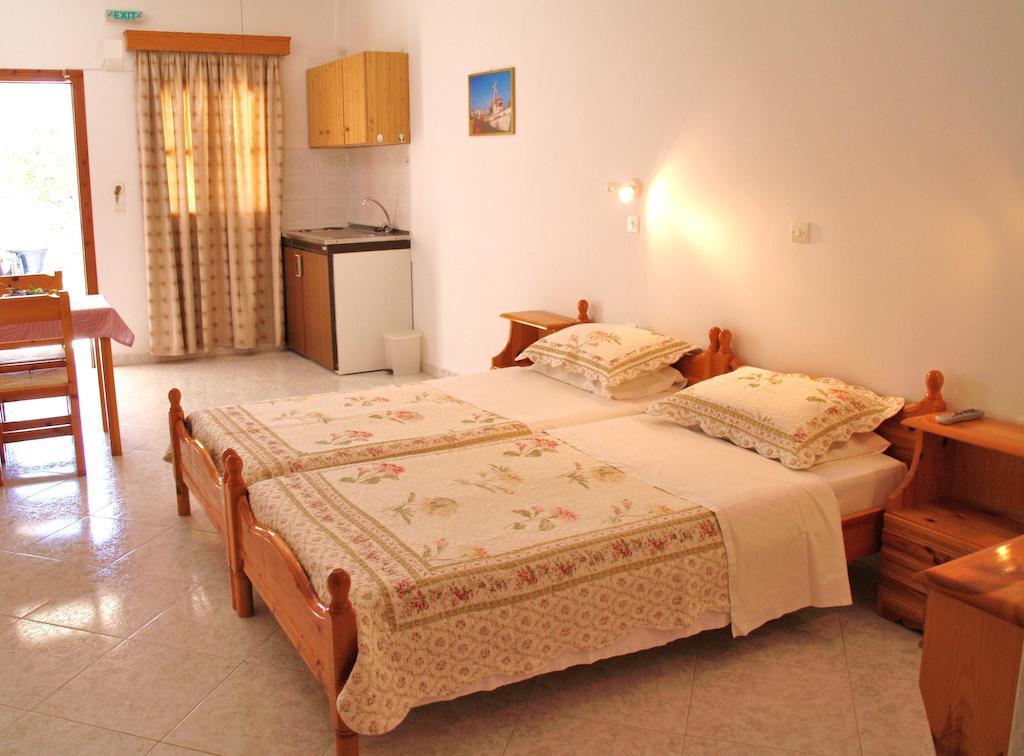 Apartamento Scarpantos Amoopi Habitación foto